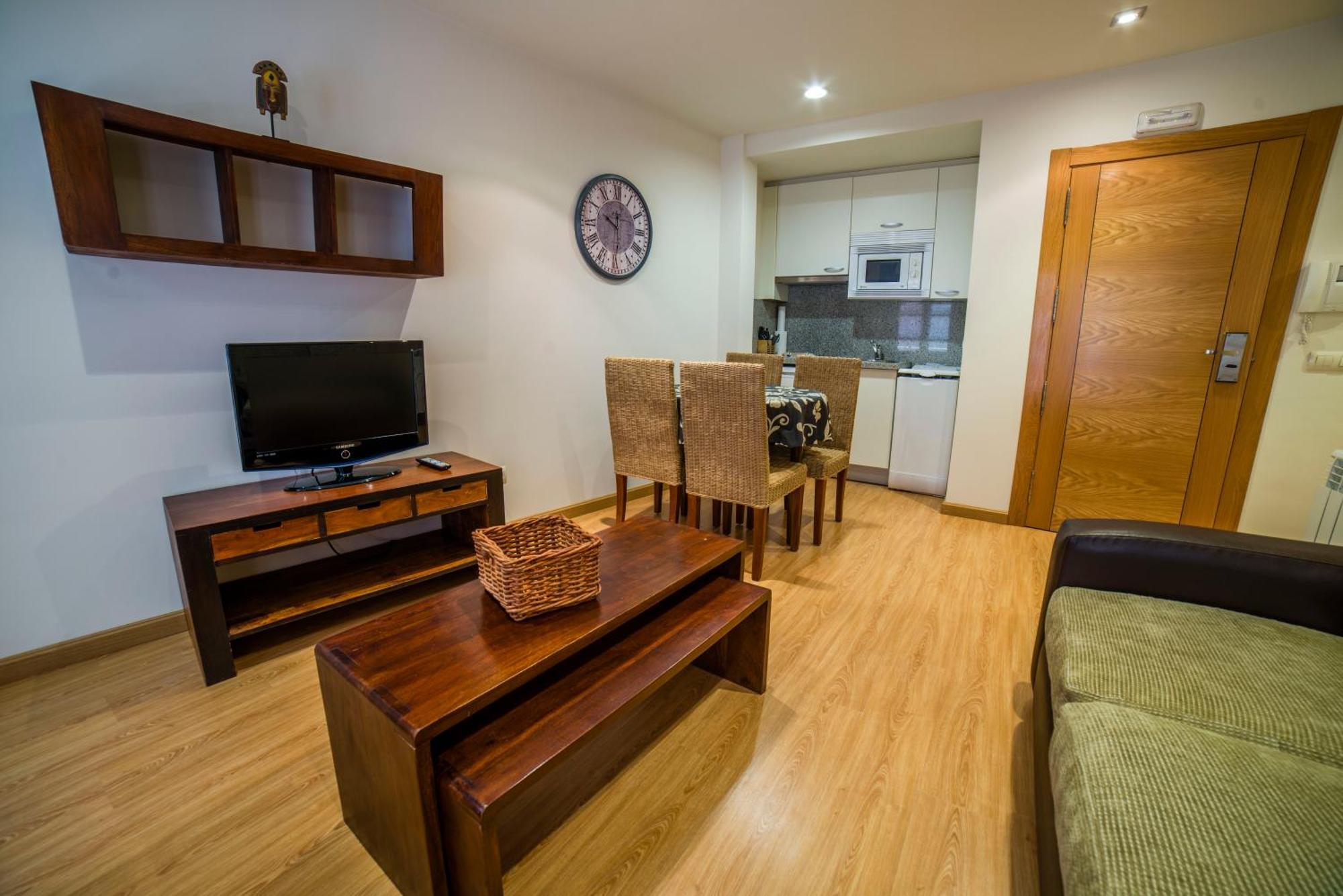 Apartamentos El Cordial De Fausto Llanes Buitenkant foto